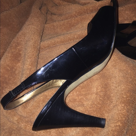 Black Peep Toe Heels👠. EUC♥️ - Picture 3 of 5